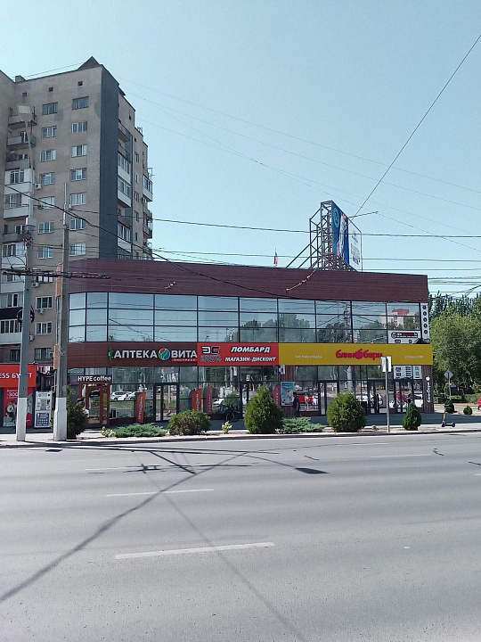 Магазин, кафе, салон, офис  в проходном месте,120 м² фото