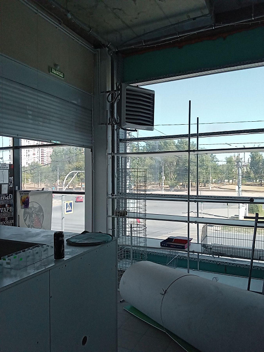 Магазин, кафе, салон, офис  в проходном месте,120 м² фото