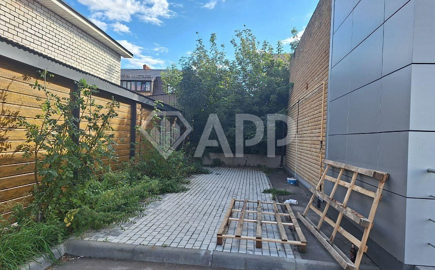 Продам здание на первой линии, 173м² фото