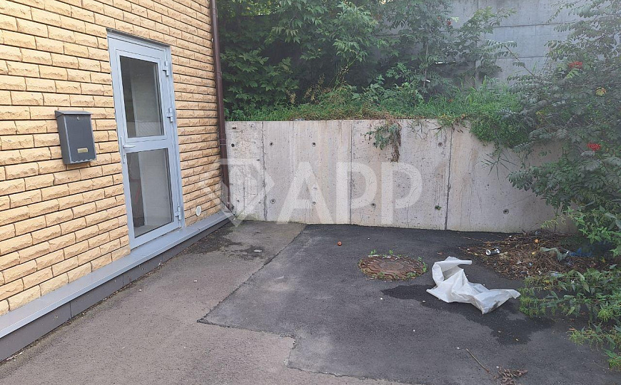 Продам здание на первой линии, 173м² фото