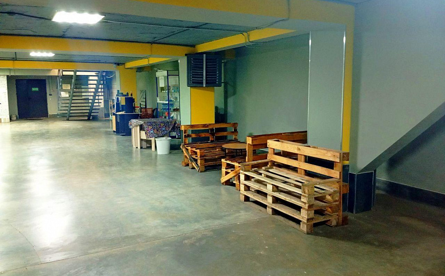 Отдельно стоящее здание, 2 500 м²+1300 м2 фото