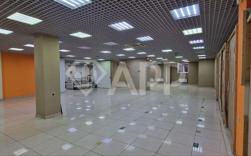 1 линия/Мебельный центр/ТК Магистраль, 252 м² фото