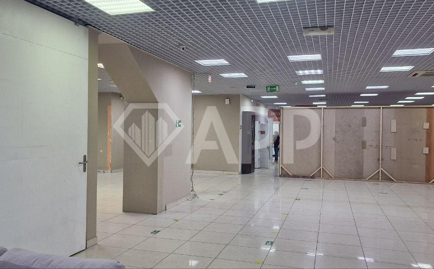 1 линия/Мебельный центр/ТК Магистраль, 252 м² фото