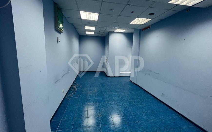 Бизнес центр/ первый этаж / просторный офис/ перепланировка/ расширение/ фото