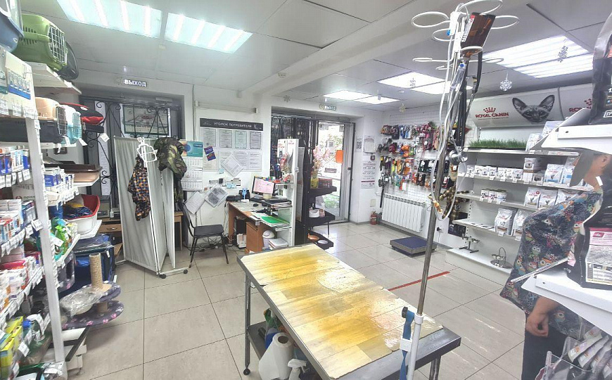 Помещение свободного назначения на 1линии фото