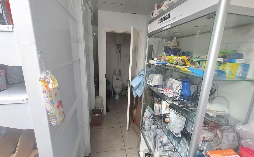 Помещение свободного назначения на 1линии фото