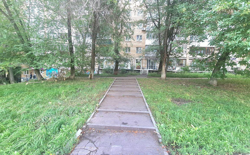 Помещение свободного назначения на 1линии фото