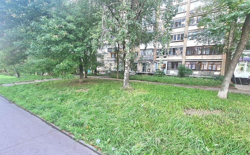 Помещение свободного назначения на 1линии фото