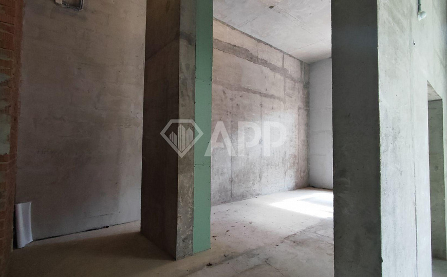 Продам коммерческое помещение 80 м. в новом доме фото