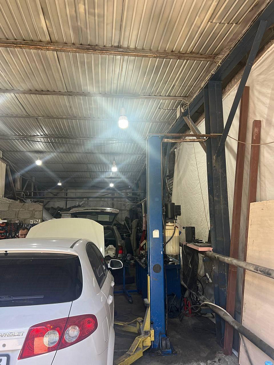 Продажа автосервиса с земельным участком фото