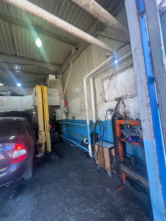 Продажа автосервиса с земельным участком фото