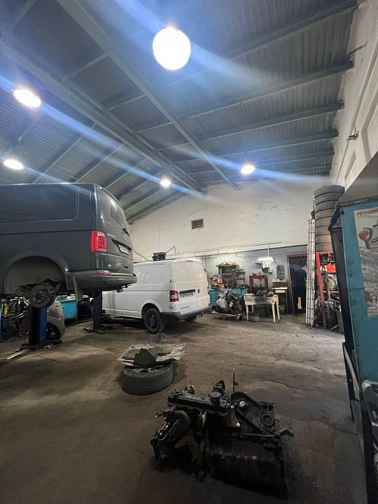 Продажа автосервиса с земельным участком фото