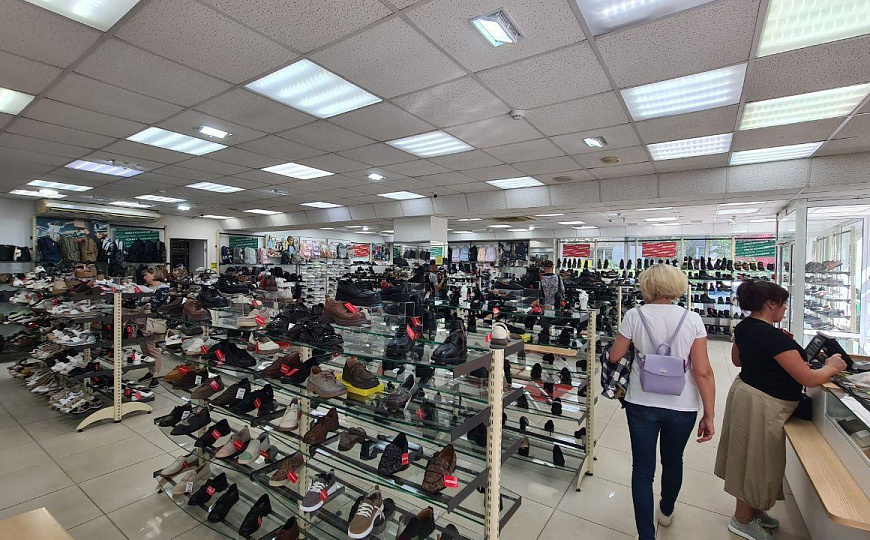 Помещение свободного назначения на 1 линии фото