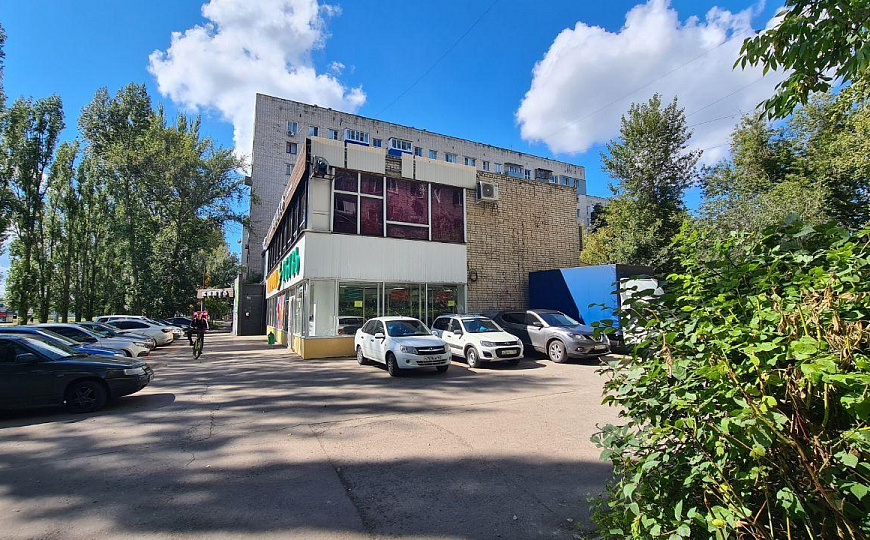 Помещение свободного назначения на 1 линии фото