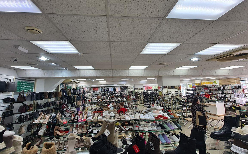 Помещение свободного назначения на 1 линии фото