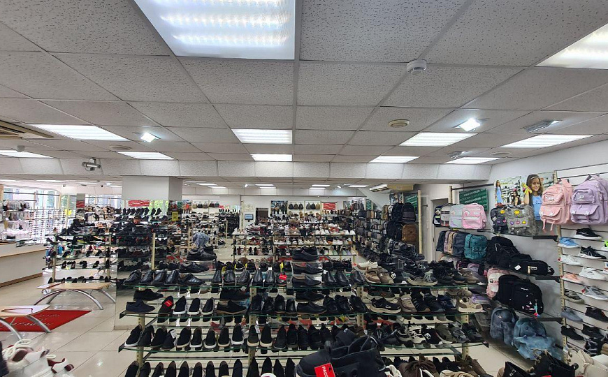 Помещение свободного назначения на 1 линии фото