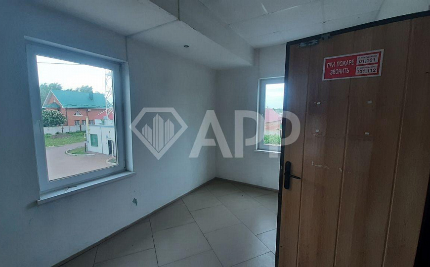 Помещение в едином зале на К Маркса 151 фото