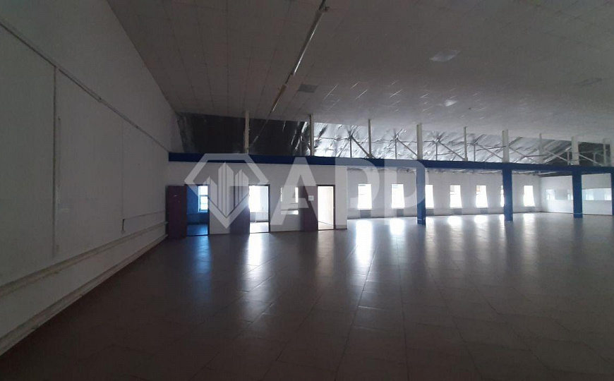 Помещение в едином зале на К Маркса 151 фото