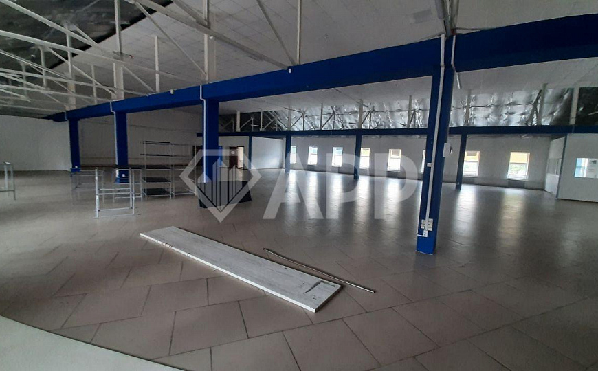 Помещение в едином зале на К Маркса 151 фото