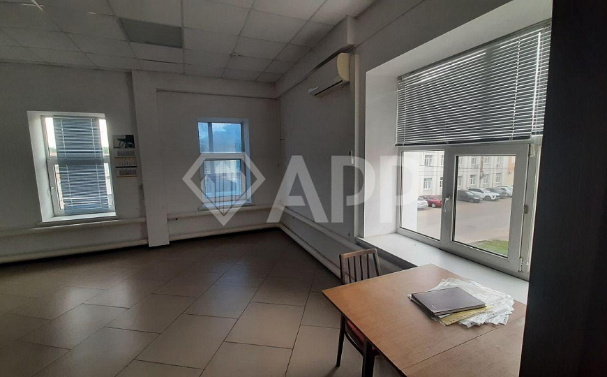 Помещение в едином зале на К Маркса 151 фото