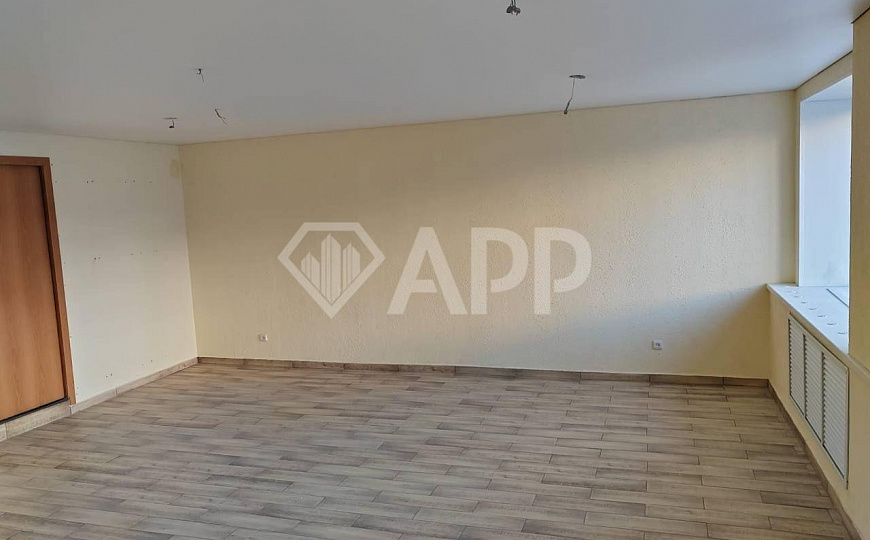 Сдается помещение на красной линии фото