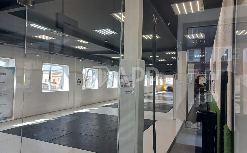 Продаю отдельно-стоящее здание, 1 490 м² фото