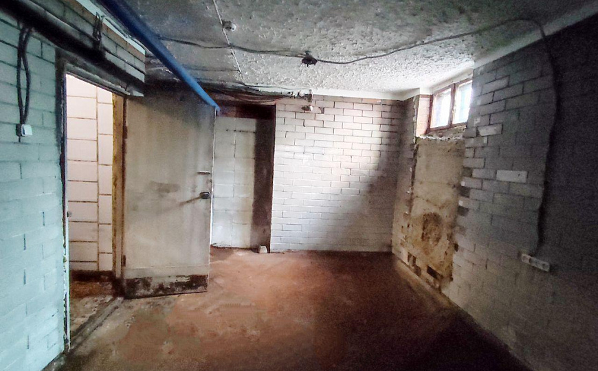 Помещение с арендатором. 126 м.. фото