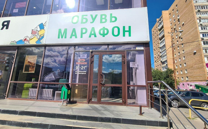 Помещение свободного назначения на 1 линии. фото