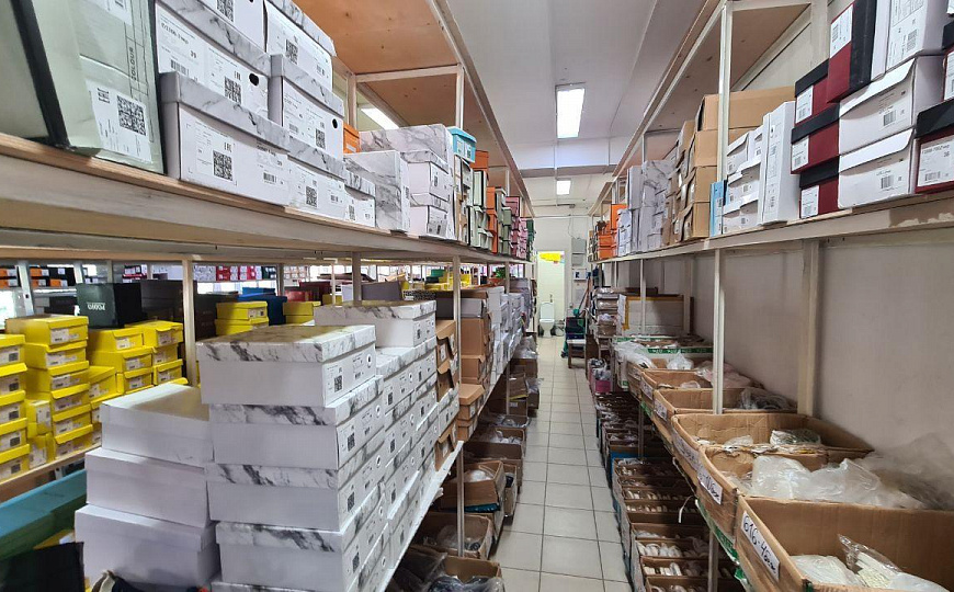 Помещение свободного назначения на 1 линии. фото