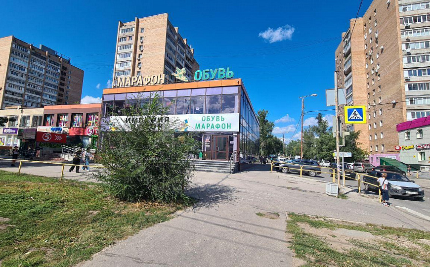 Помещение свободного назначения на 1 линии. фото