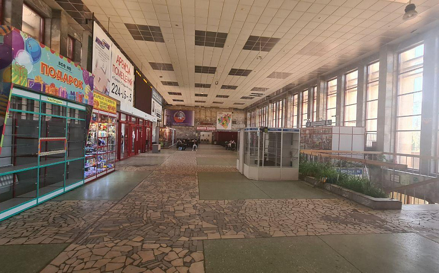 Помещение свободного назначения в географическом центре. фото