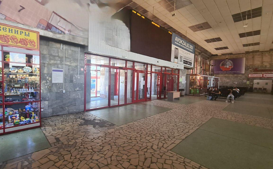 Помещение свободного назначения в географическом центре. фото