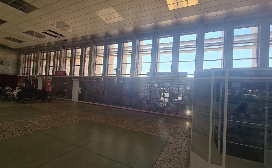 Помещение свободного назначения в географическом центре. фото