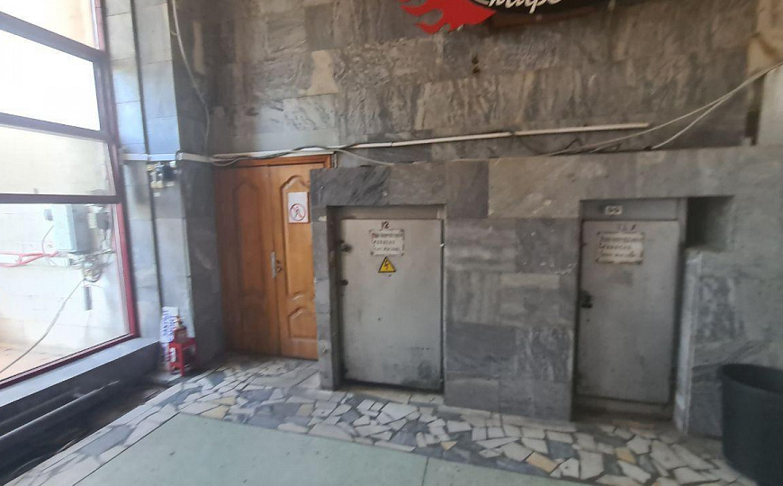 Помещение свободного назначения в географическом центре. фото