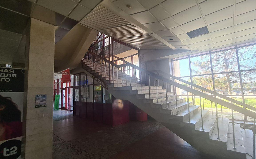 Помещение свободного назначения в географическом центре. фото