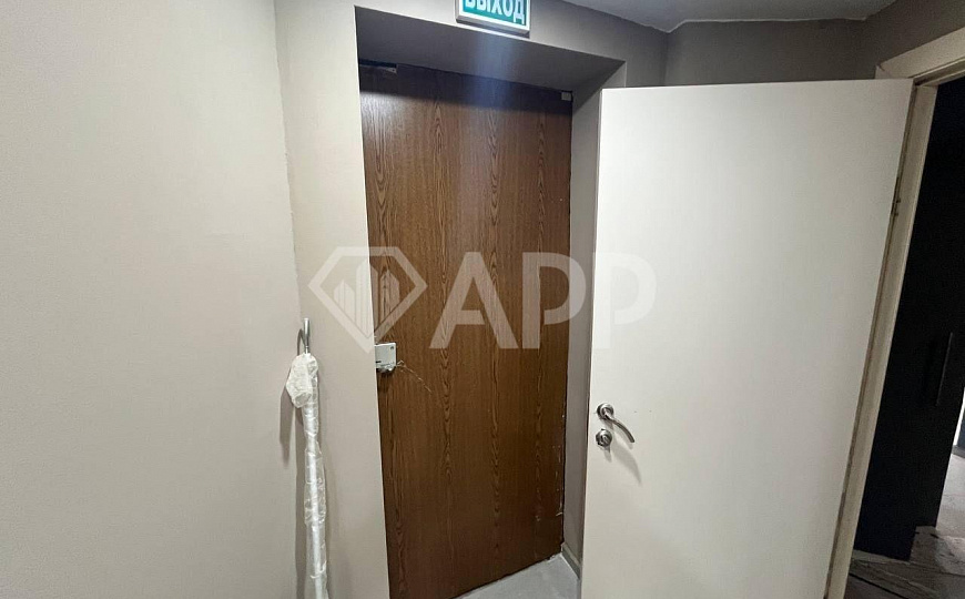 Центр/пешеходная/ офис/ салон/ аптека /трафик/мед центр фото