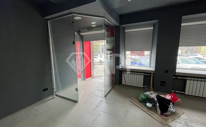 Центр/пешеходная/ офис/ салон/ аптека /трафик/мед центр фото