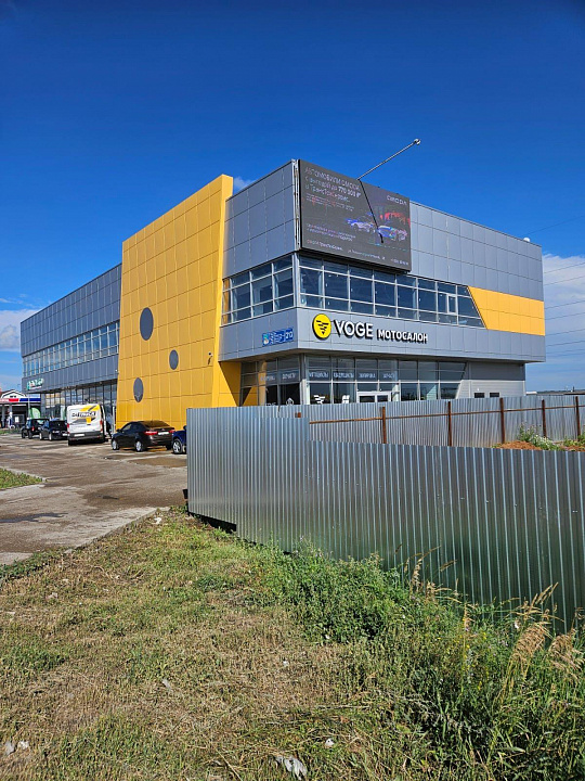 Помещения от 300 м² до 716 м²  фото