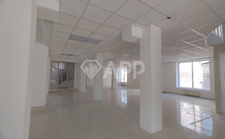 Сдаю торговое помещение, 150 м² фото