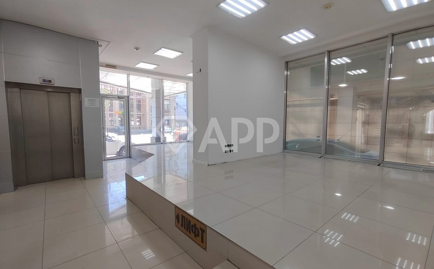 Сдаю торговое помещение, 150 м² фото