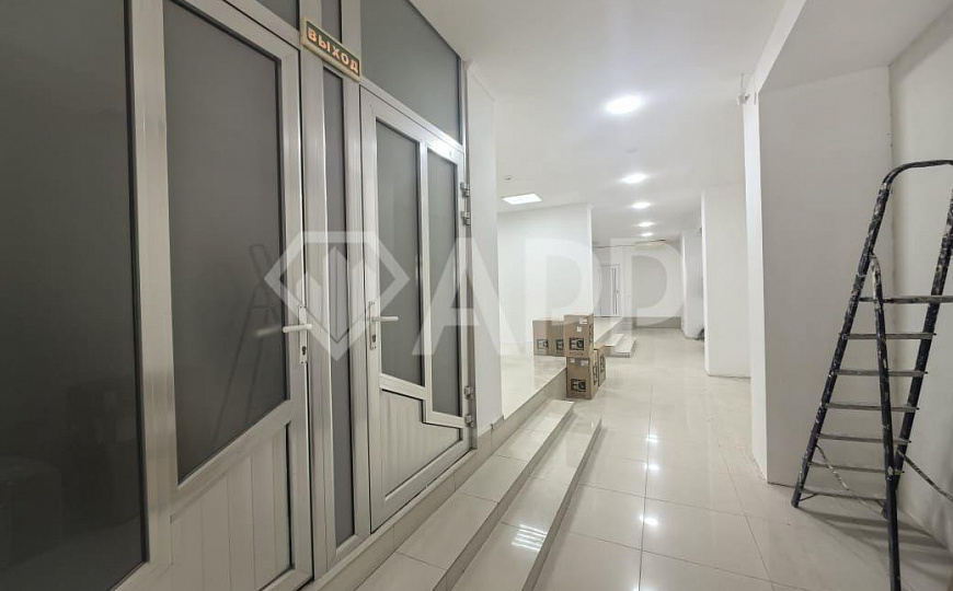 Сдаю торговое помещение, 150 м² фото