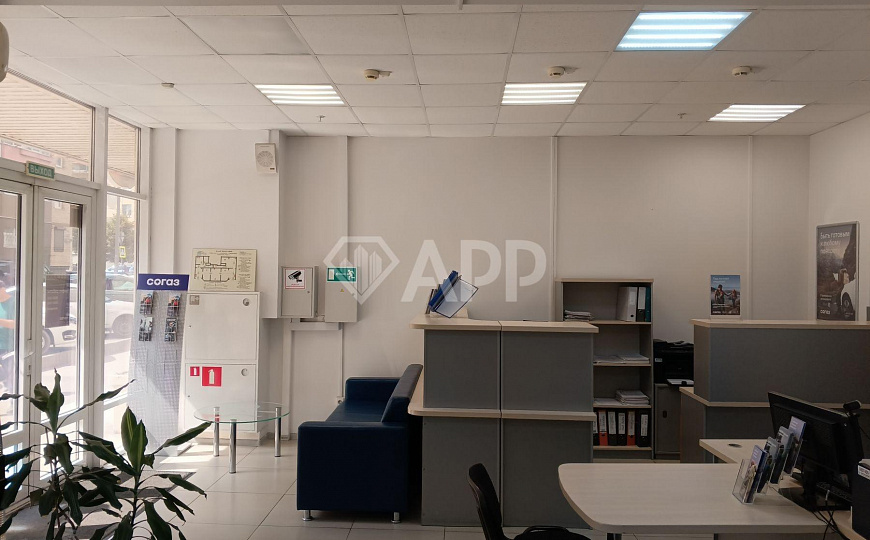 Сдаю помещение свободного назначения, 240 м² фото