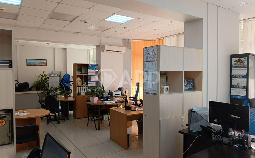 Сдаю помещение свободного назначения, 240 м² фото