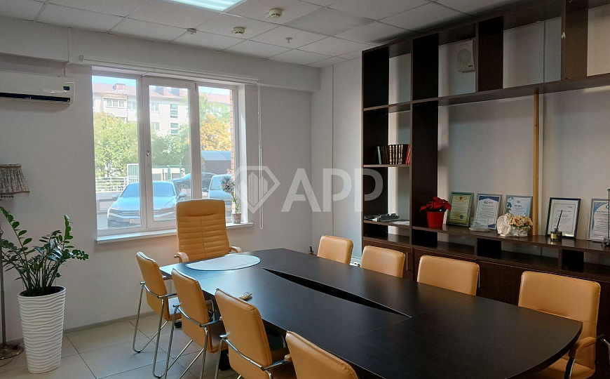 Сдаю помещение свободного назначения, 240 м² фото