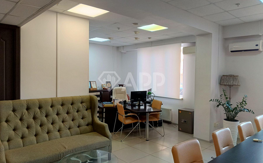 Сдаю помещение свободного назначения, 240 м² фото