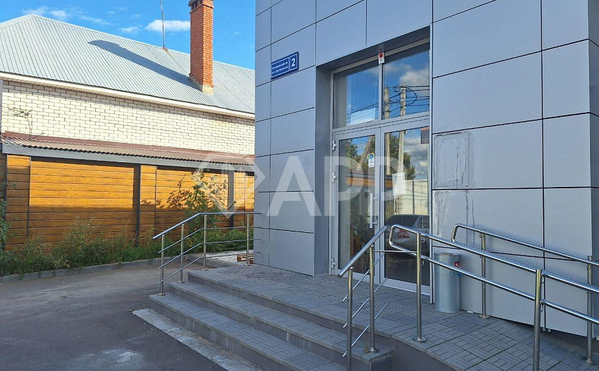 Сдам помещение на первой линии с своей парковкой, 130 м² фото