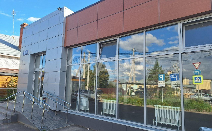 Сдам помещение на первой линии с своей парковкой, 130 м² фото