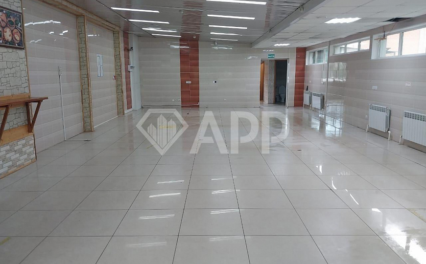 Сдам отдельно стоящее здание, 360 м² фото