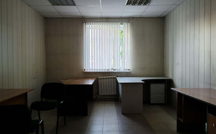 Продам складские помещения фото