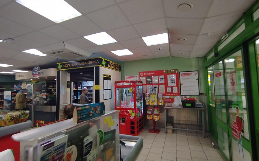 Сдаётся 1 этаж в ТЦ на 1 линии, 638 кв.м фото